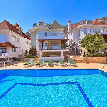 Апартаменты 3 House