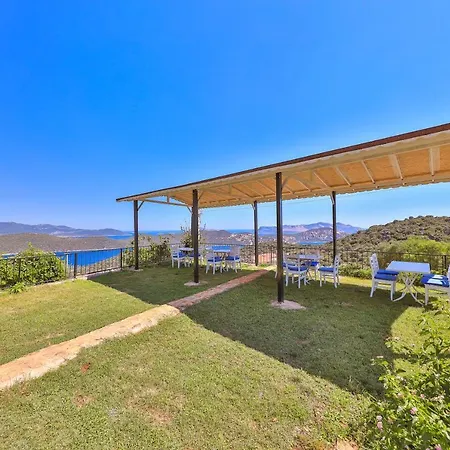 3 House Apartment Kas